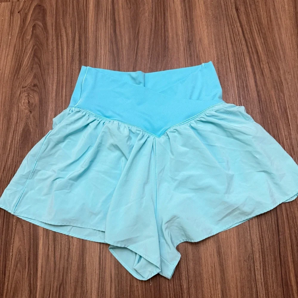 OFFLINE By Aerie women sz S Real Me Crossover Flowy Short - Picture 2 of 7